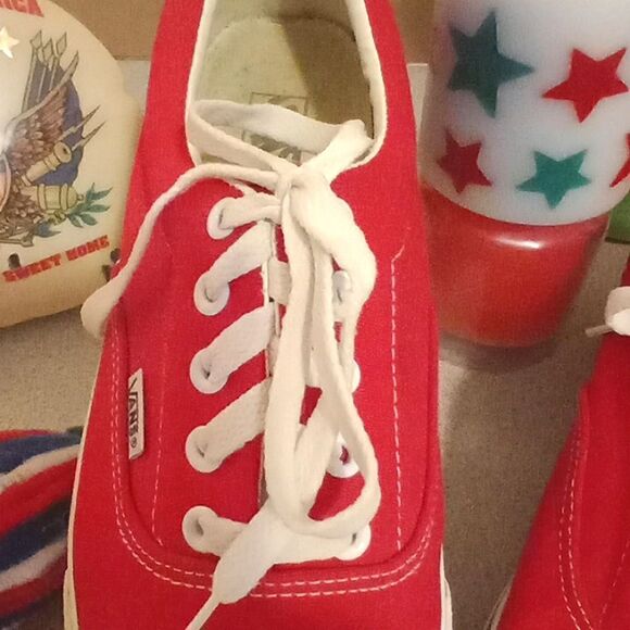 Unisex VANS OFF THE WALL RED SNEAKERS Size 43 - Picture 2 of 13